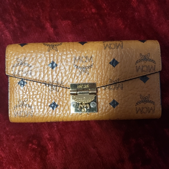 MCM bag - crossbody - Picture 2 of 13